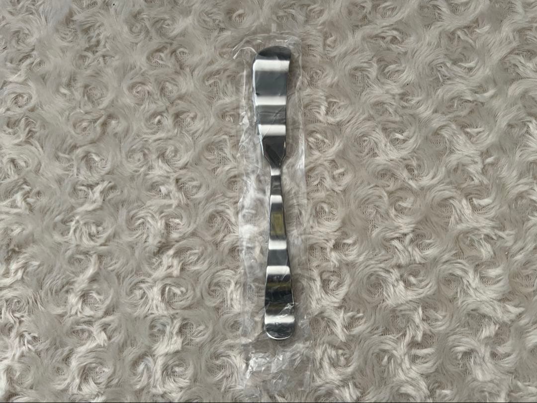 カトラリー　福田繁雄デザインナイフ“分子構造変化をおこしたバターナイフ”