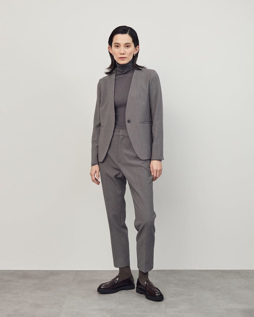 美品　ソージュ　SOEJU ウールライクノーカラージャケット パンツ スーツ