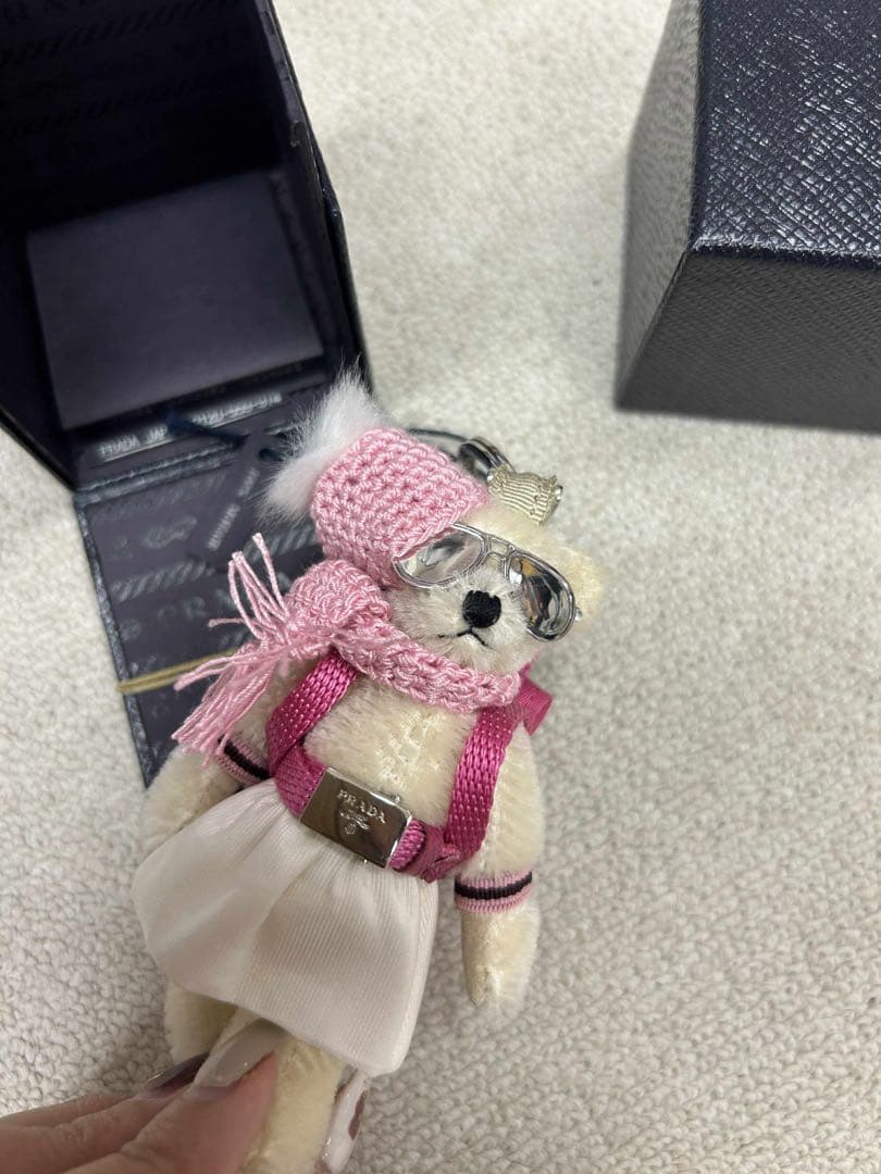 プラダ ベア キーホルダー　バッグチャーム