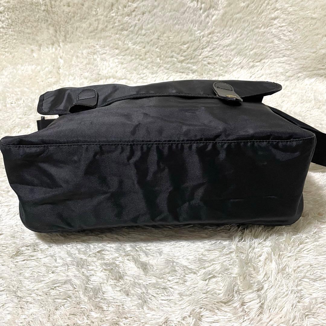 【美品】Herve Chapelier　ショルダーバッグ　黒　メッセンジャー