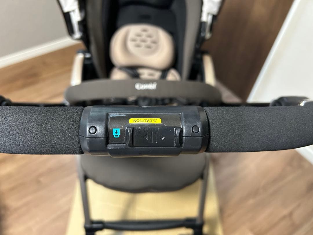 コンビベビーカー　アンブレッタ4キャス　エッグショック　2019年モデル