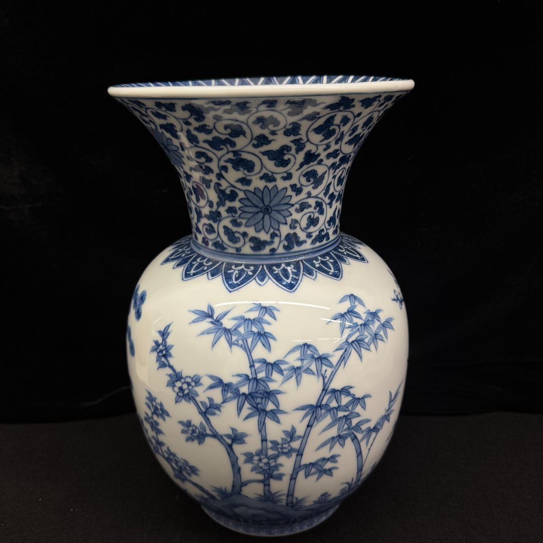 三川内焼　平戸嘉右衛門作　染付　松竹梅　花瓶　壺