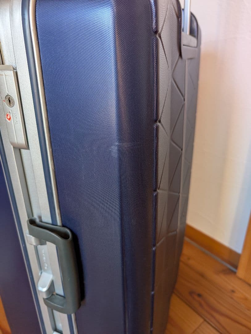 sunco 極軽キャリーケース　大型スーツケース