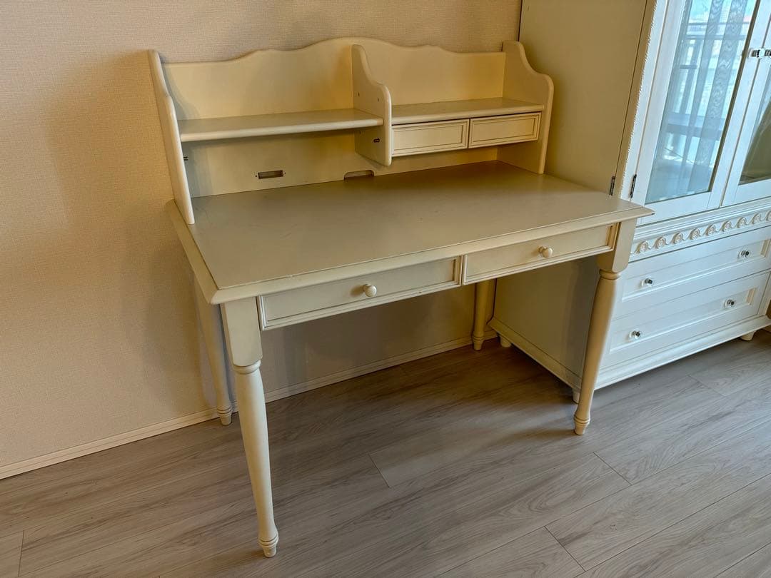 ローラアシュレイ　学習机