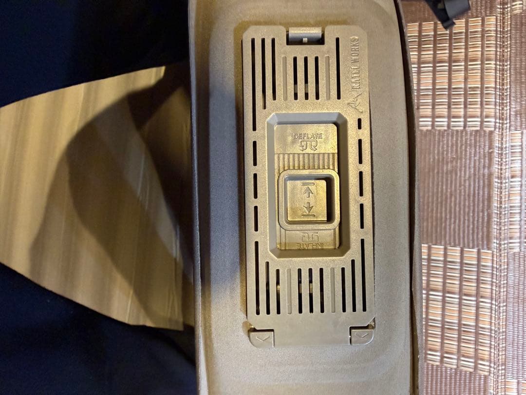 ラーテルワークス 10cm R値7.7インフレーターマットポンプ自動膨張シングル