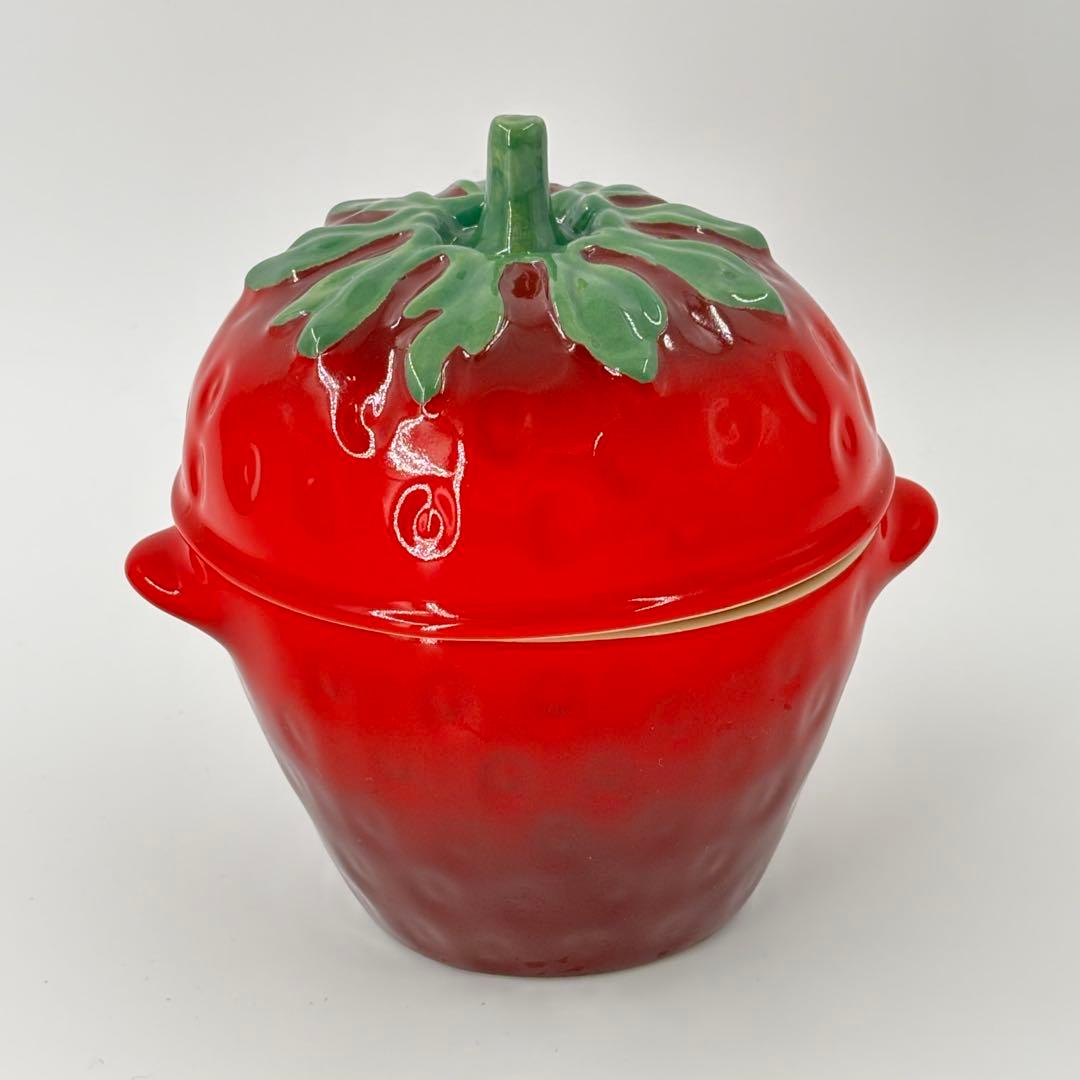 廃盤　希少　ルクルーゼ　ベリーシリーズ　ミニココット　ストロベリー