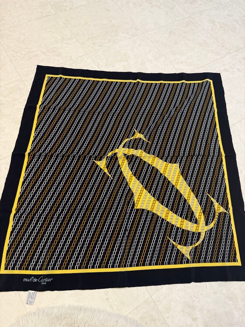 Cartier シルクスカーフ