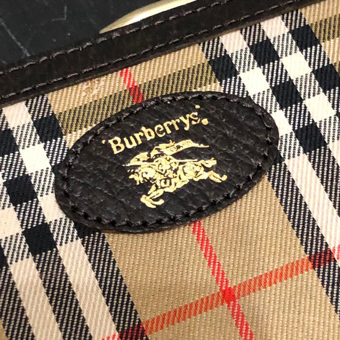 Burberrys‘バーバリーシャドーホース柄