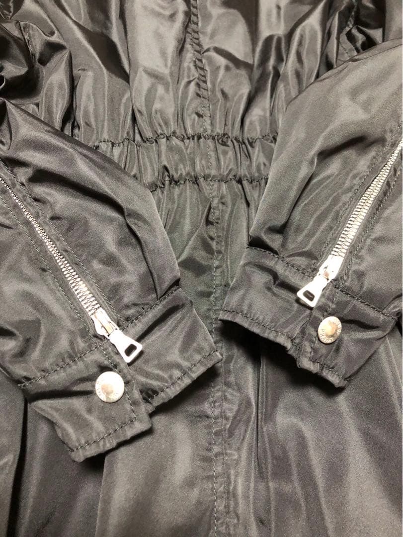 プラダ　PRADA ファー付き　ナイロン＆レザーベルトコート　ライダース風　S