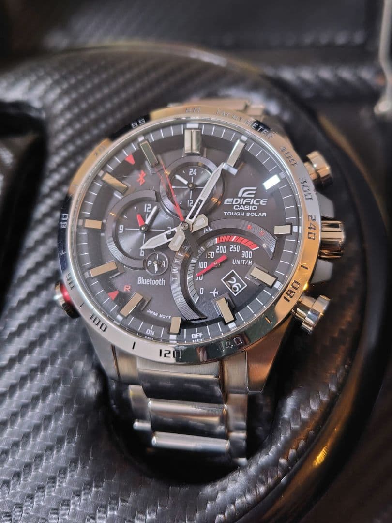 EDIFICE Tough Solar Bluetooth クロノグラフ