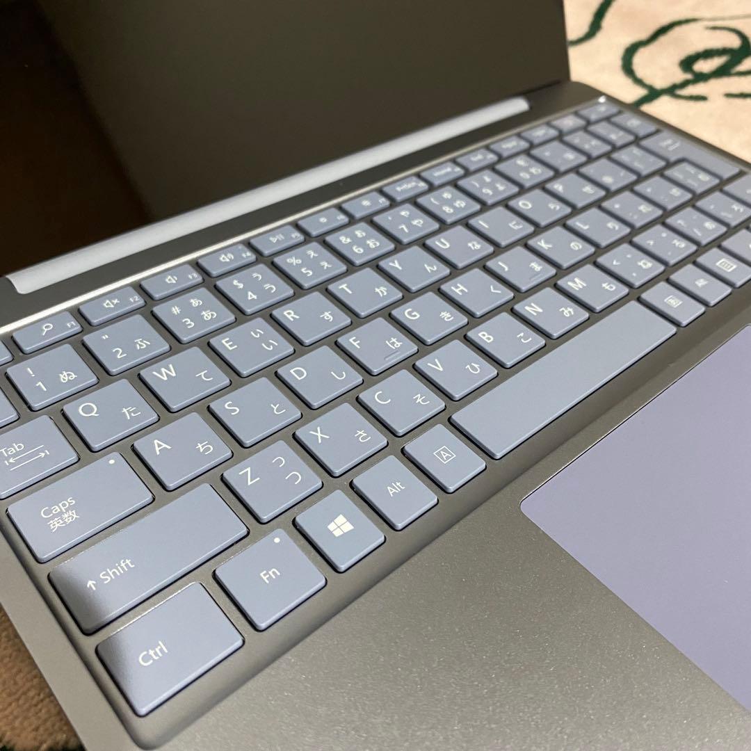 Microsoft Surface Laptop Go アイスブルー THJ-…