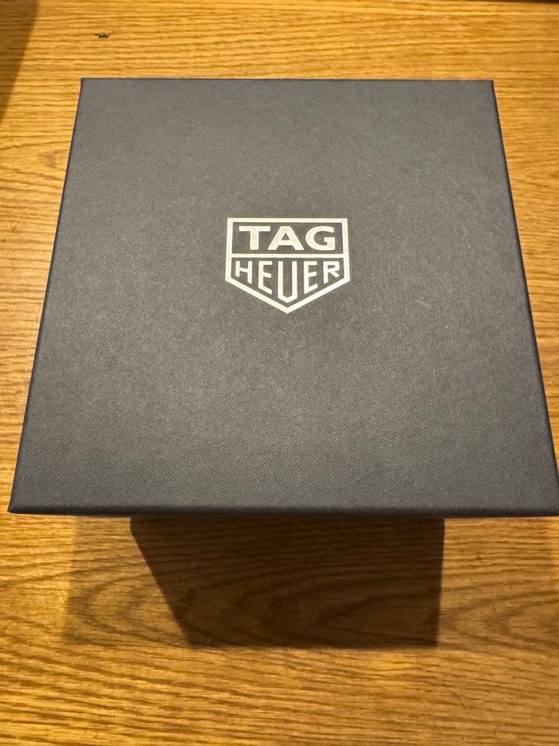 5*5様 TAG HEUERコネクテッドE4 時計 数回着用のみクイックスタート