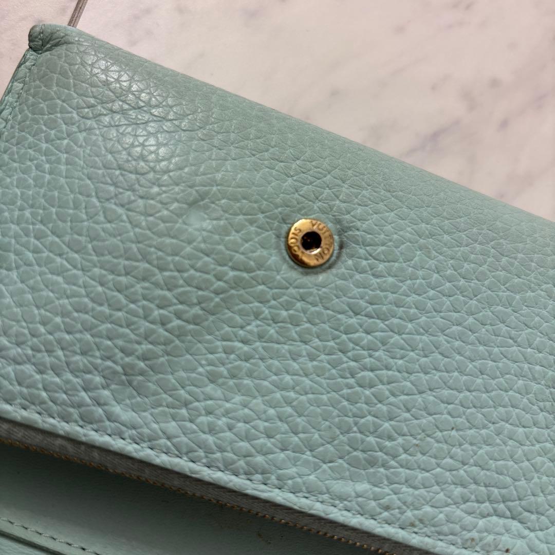 M82147/カプシーヌ三つ折り財布