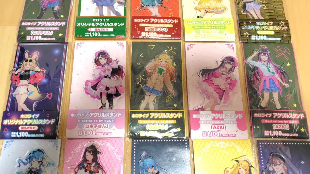 【ホロライブ】オリジナルアクリルスタンド ホロマート　宝鐘マリン　角巻わため