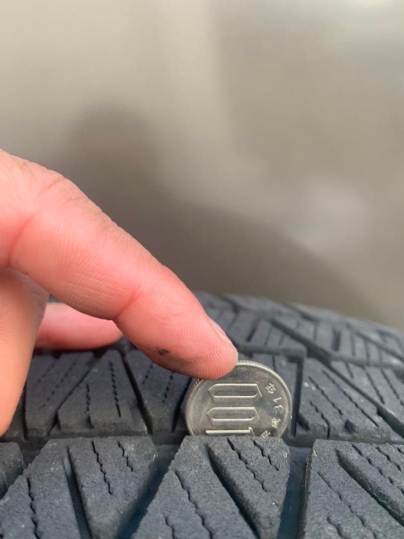 ブリザック16インチ DM-V3 スタッドレス　【中古品】