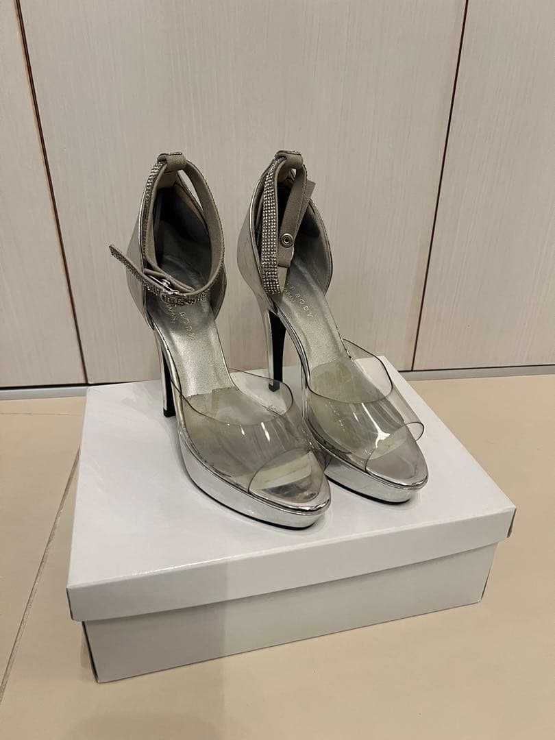 ベストボディジャパン公式ヒール24cm ラインストーンストラップハイヒール⭐️値下