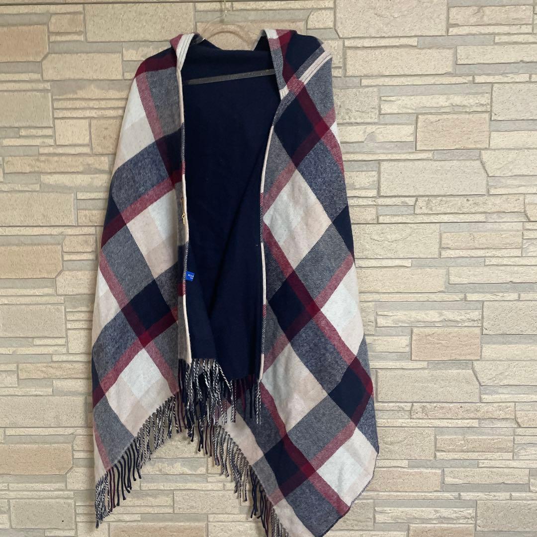 ブルーレーベル クレストブリッジ　リバーシブル ポンチョ　フード付きストール