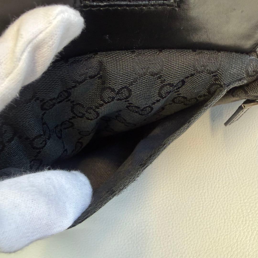 M*a様 GUCCI ボディバッグ ブラック GGキャンバス 保管袋付き