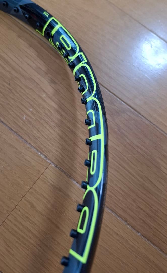 Babolat ピュアアエロ98 グリップ3