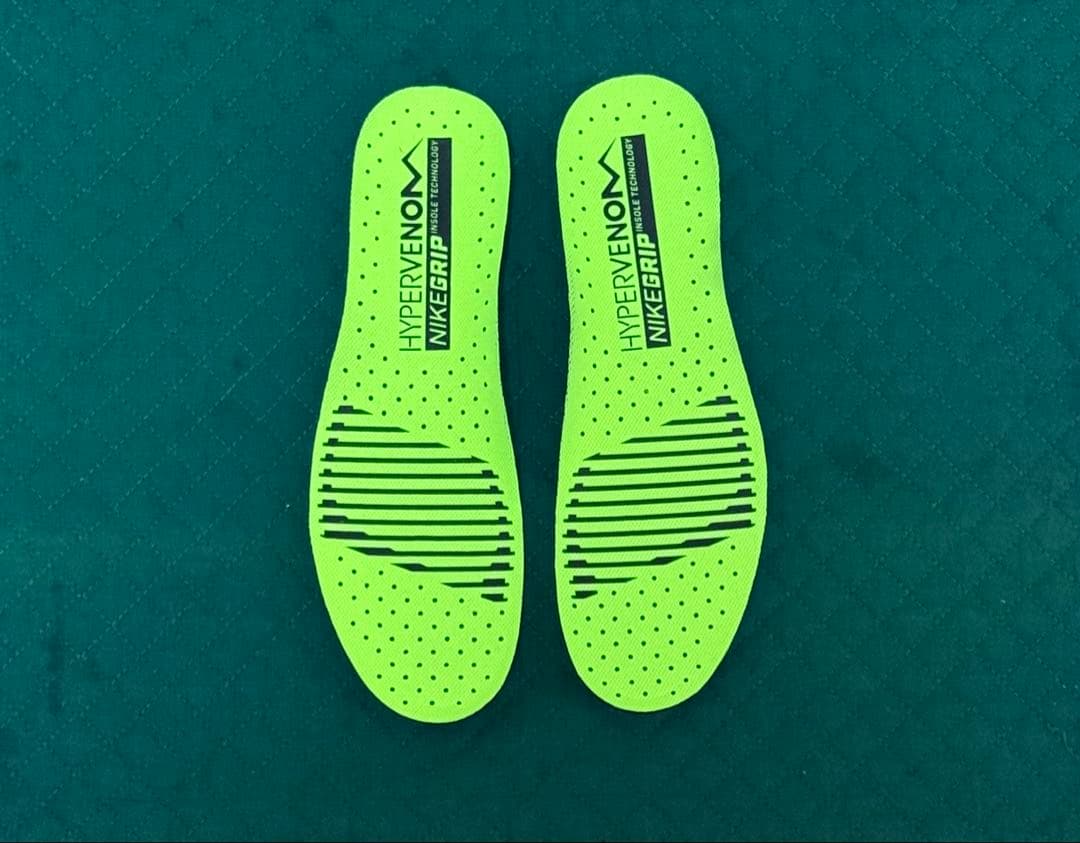 ✨【人気モデル】✨早い者勝ち！NIKEハイパーヴェノム3 HG 26.5 超美品