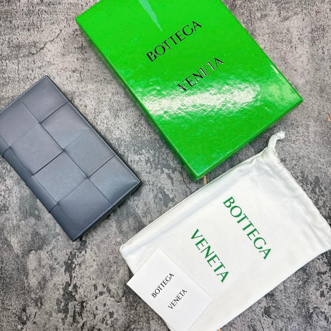 現行 未使用級✨ボッテガヴェネタ カセット マキシイントレ ラウンドファスナー