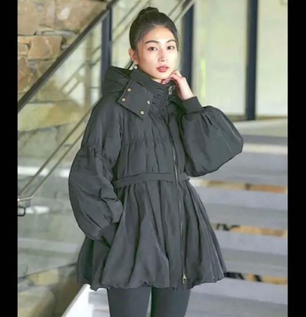 新品タグ付　2wayバルーンペプラムフーディーダウンコート♡ルイルエブティック