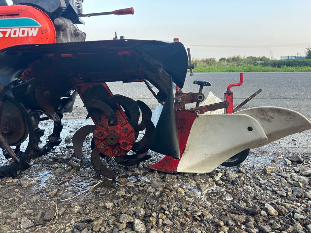 宮崎　クボタ 管理機 TS700W 培土器付 正逆転　耕運機 6.2馬力　畝立て