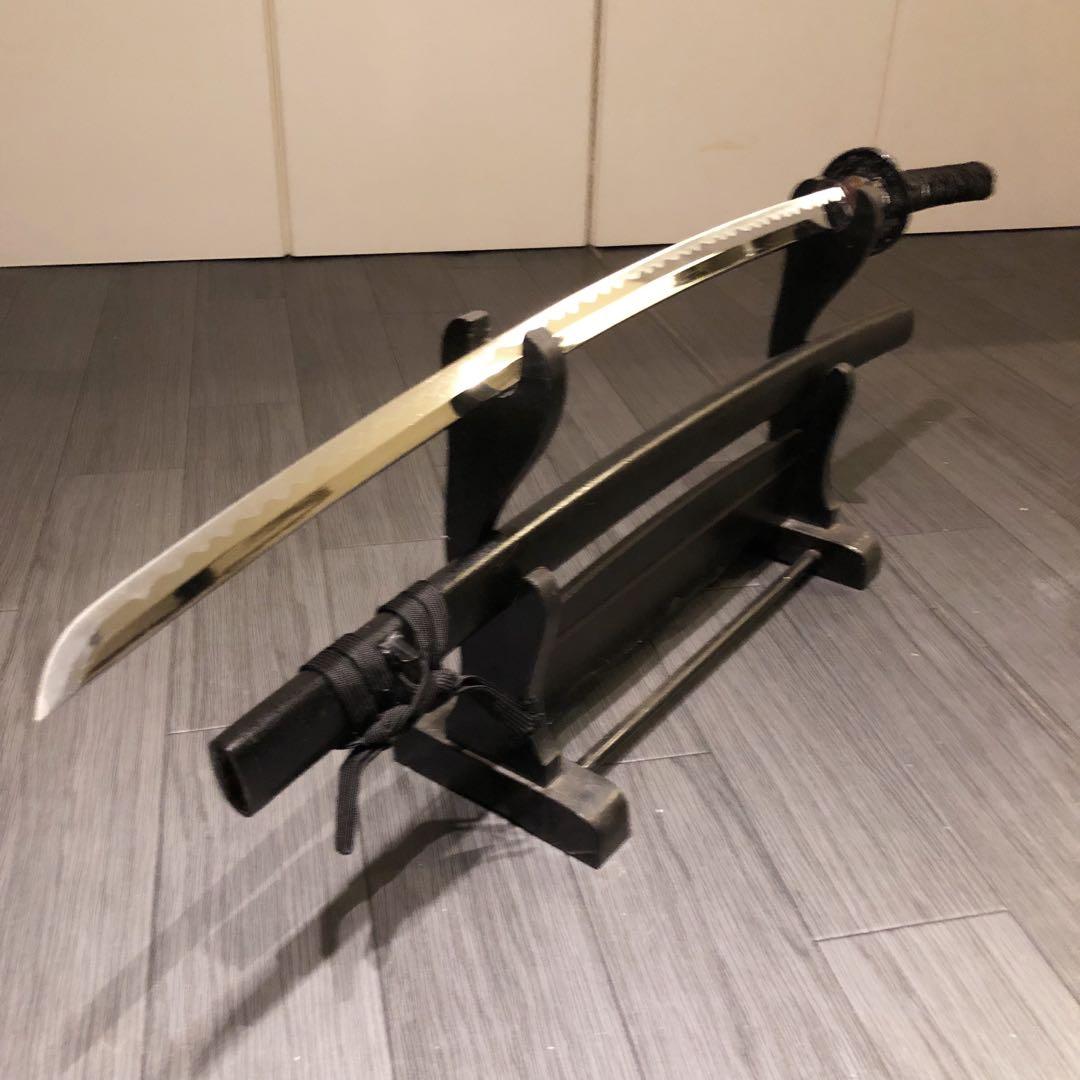 高級模造刀　居合刀　優波紋　黒拵え