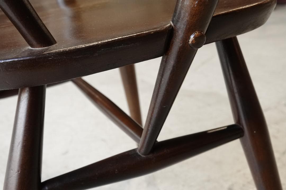 ー ERCOL　1960s ー　クエーカーアームチェア　アーコール　エルム材