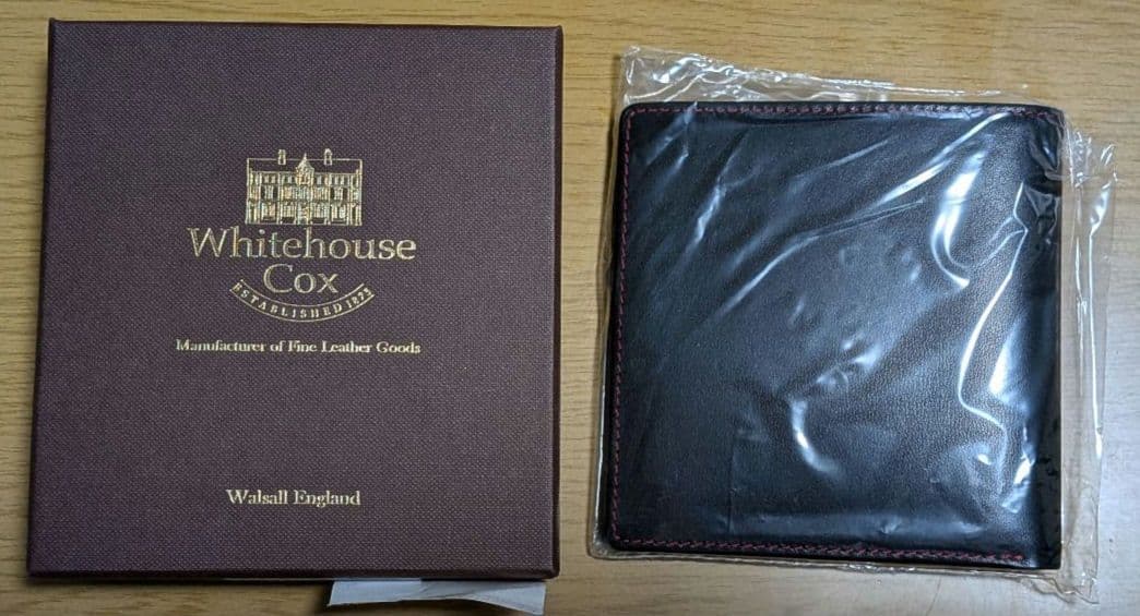 Whitehouse Cox 二つ折り財布 ブラック ✕ レッド ES2376