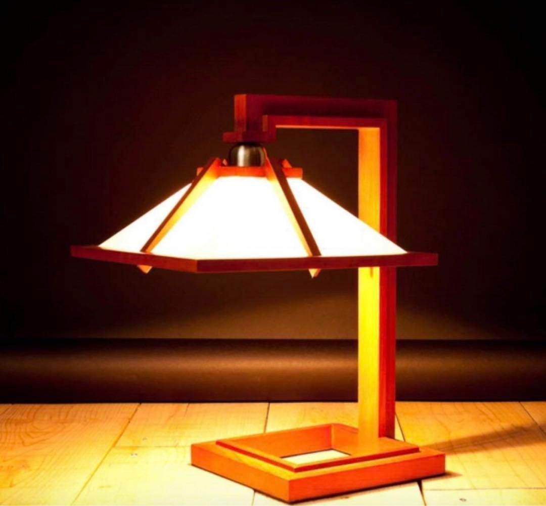 フランクロイドライト タリアセン１M　チェリー、ウォルナットブラウン、ブラック