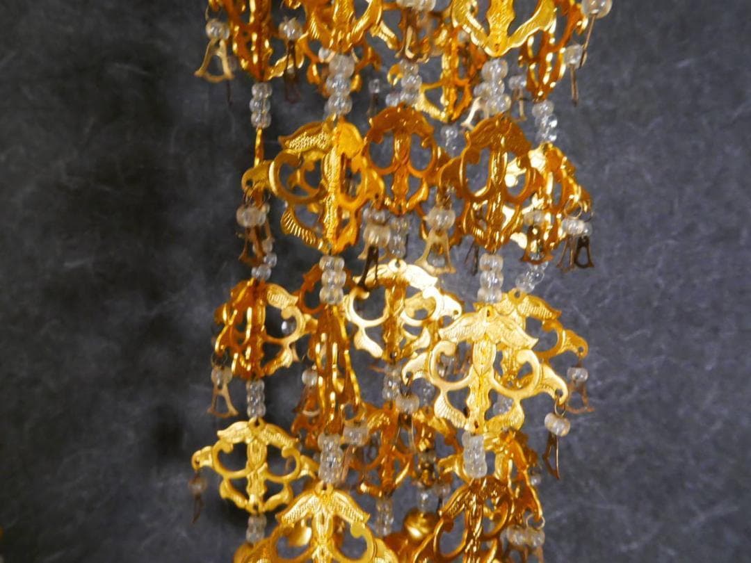 限定値下　展示未使用品　金色瓔珞　白玉付　高さ23㎝　4716