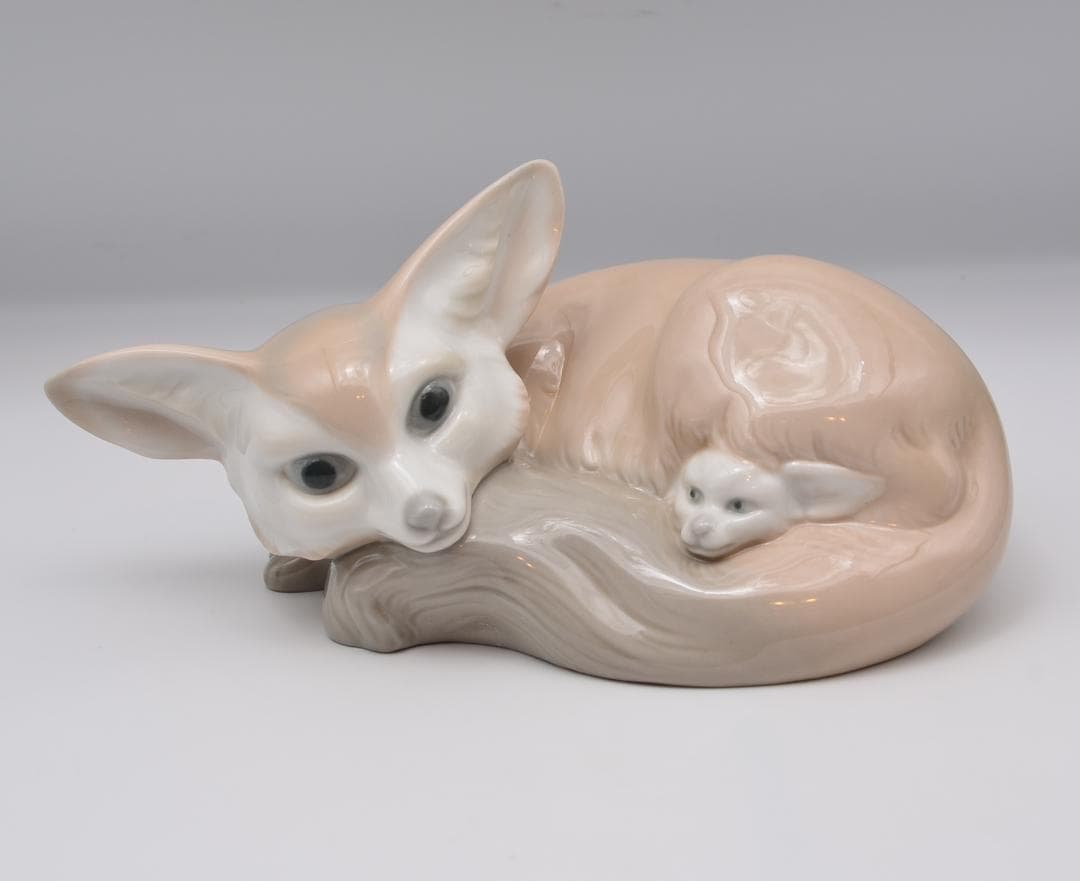 灰色ギツネ　＃1065　★リヤドロ　スペイン　ポーセリン　光沢仕上　ヴィンテージ