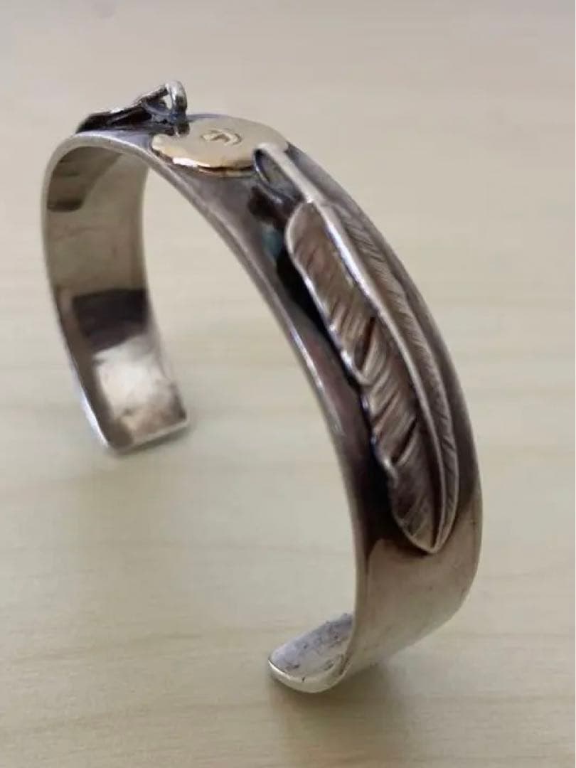 ゴローズ　ダブルフェザー　メタル平打ちバングル