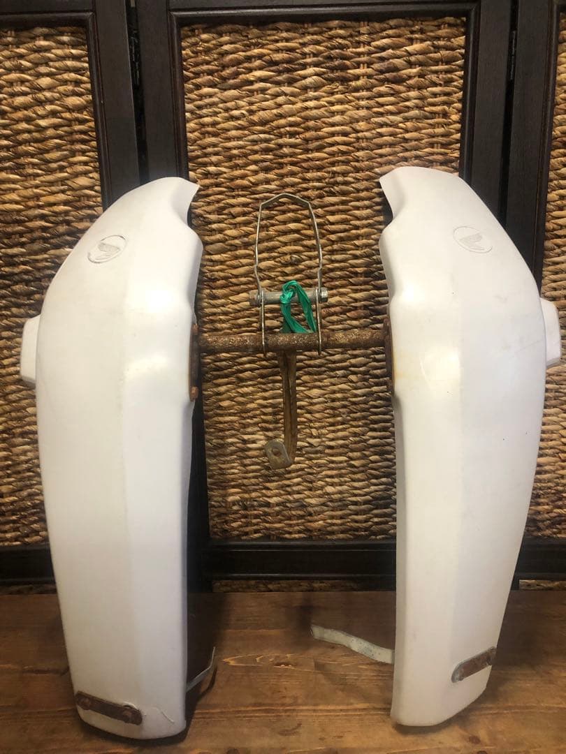 CD50 ベンリィ レッグシールド