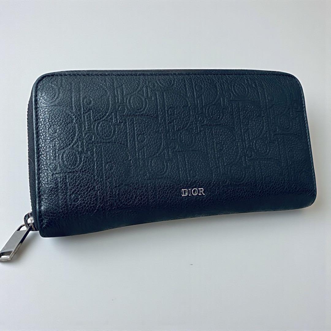 CHRISTIAN DIOR【美品】エンボス加工レザー ラウンドジップ 長財布