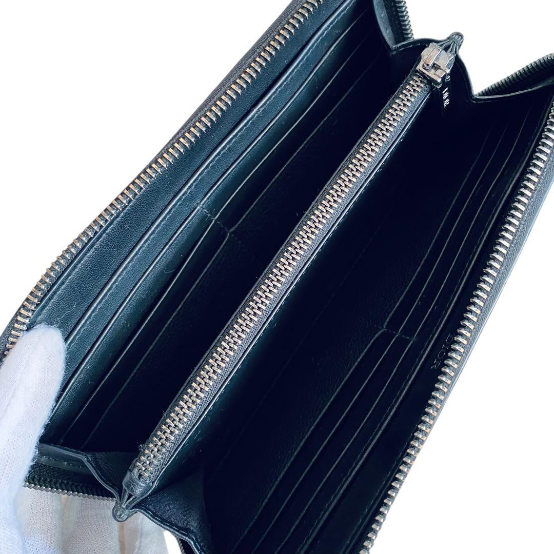 CHRISTIAN DIOR【美品】エンボス加工レザー ラウンドジップ 長財布