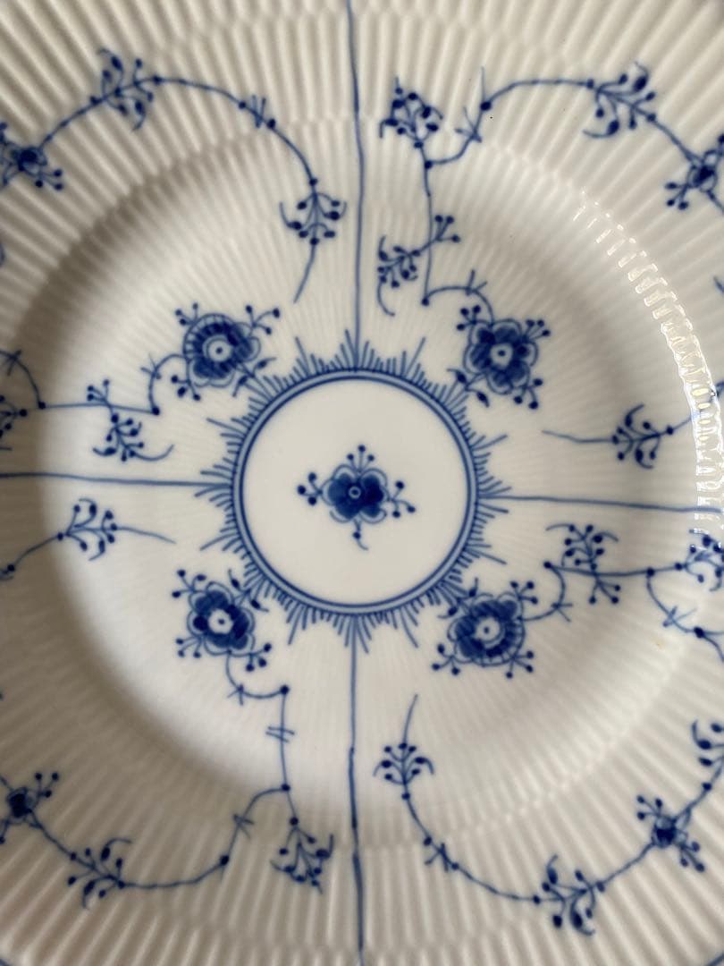 ロイヤルコペンハーゲン　ブルーフルーテッドプレイン 耳付き 大皿 デンマーク製