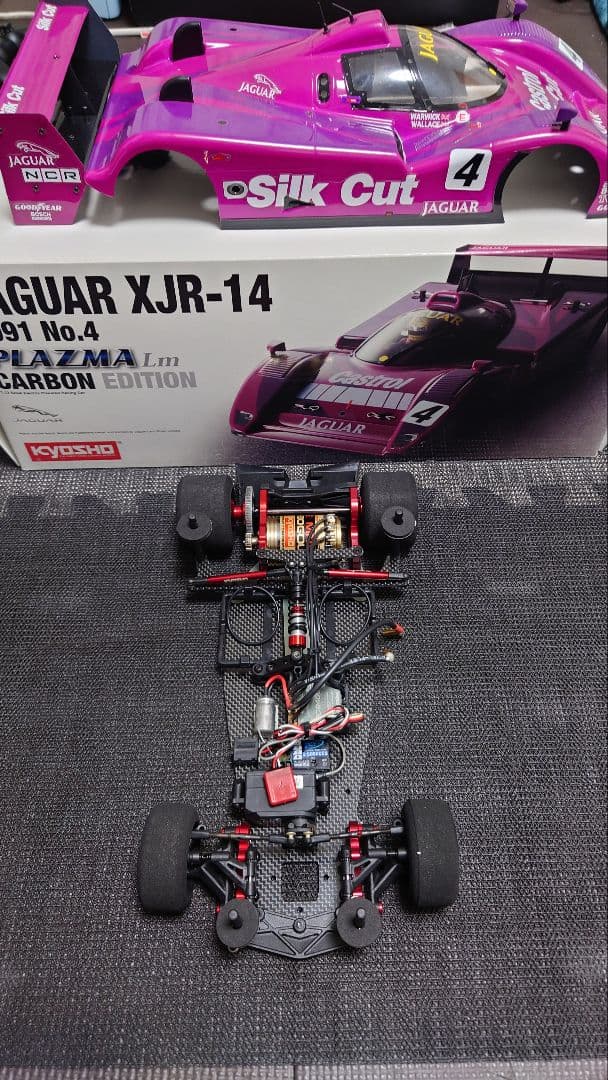 京商 プラズマLM XJR-14 Carbon Edition