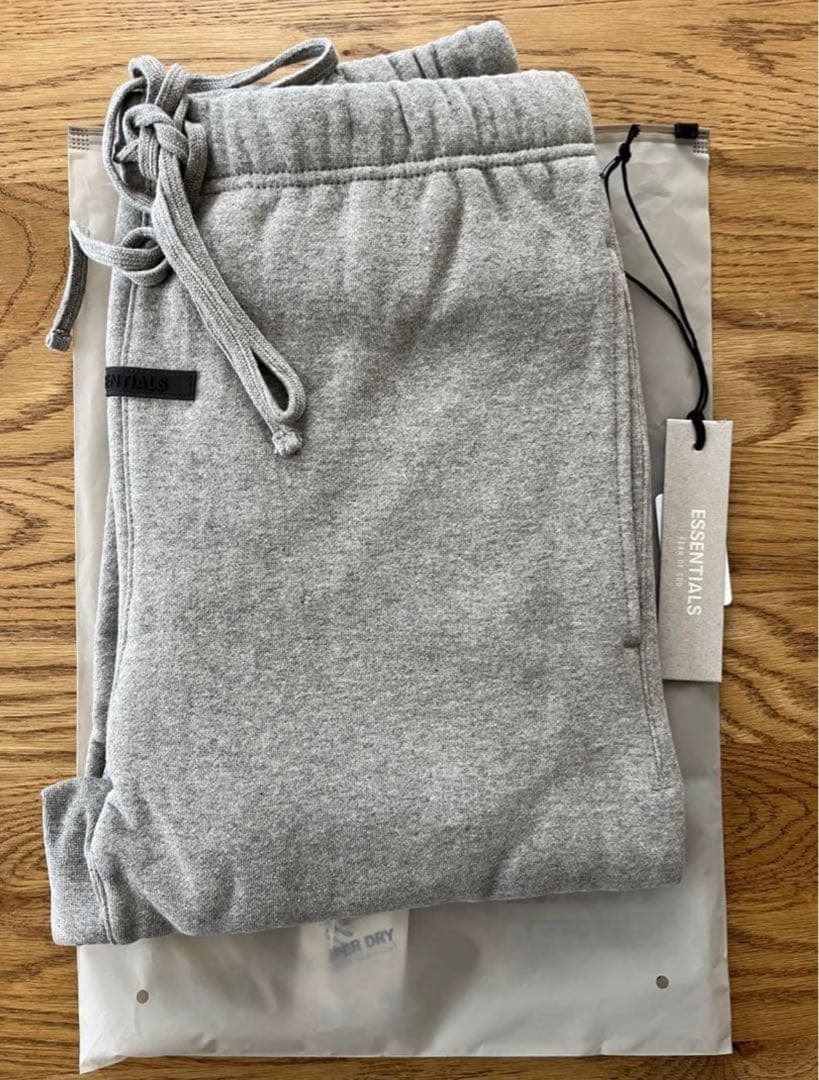 FOG ESSENTIALS エッセンシャルズ スウェットパンツ オートミール