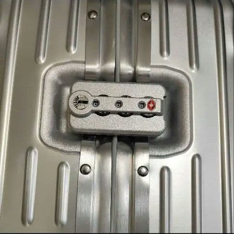 ドミールですm(_ _)m　　　78L リモワ RIMOWA トパーズ