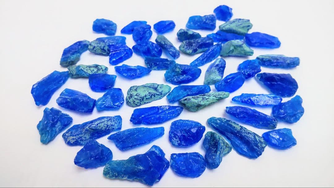 たんばん鉱物/青緑色の光沢石