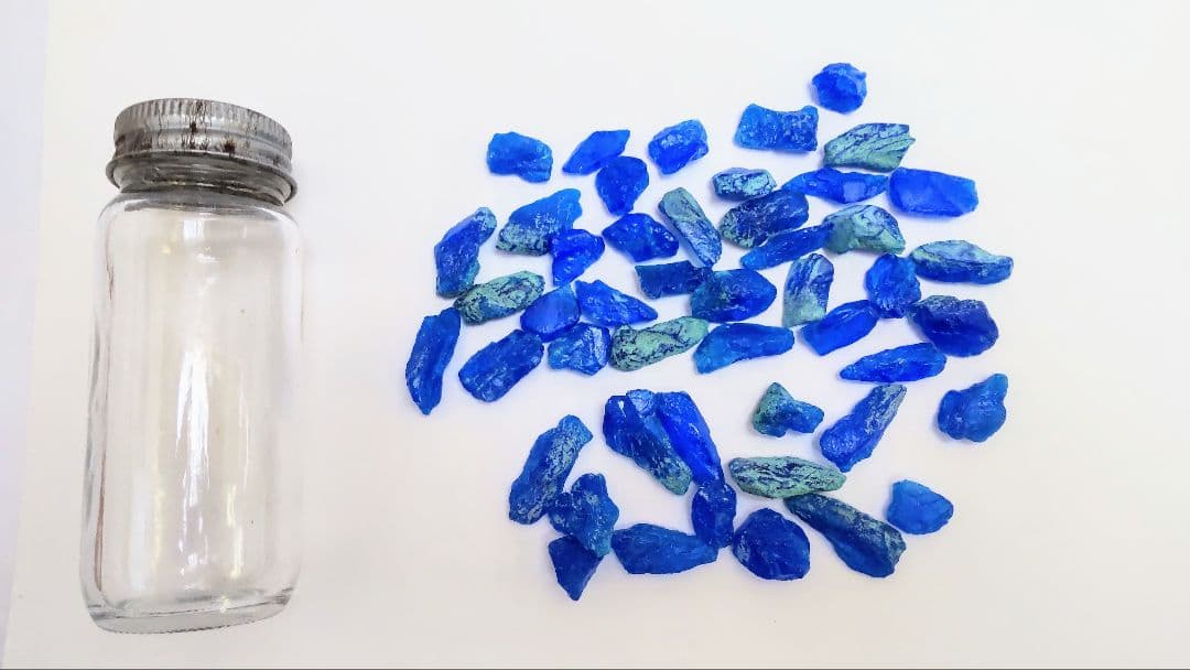 たんばん鉱物/青緑色の光沢石