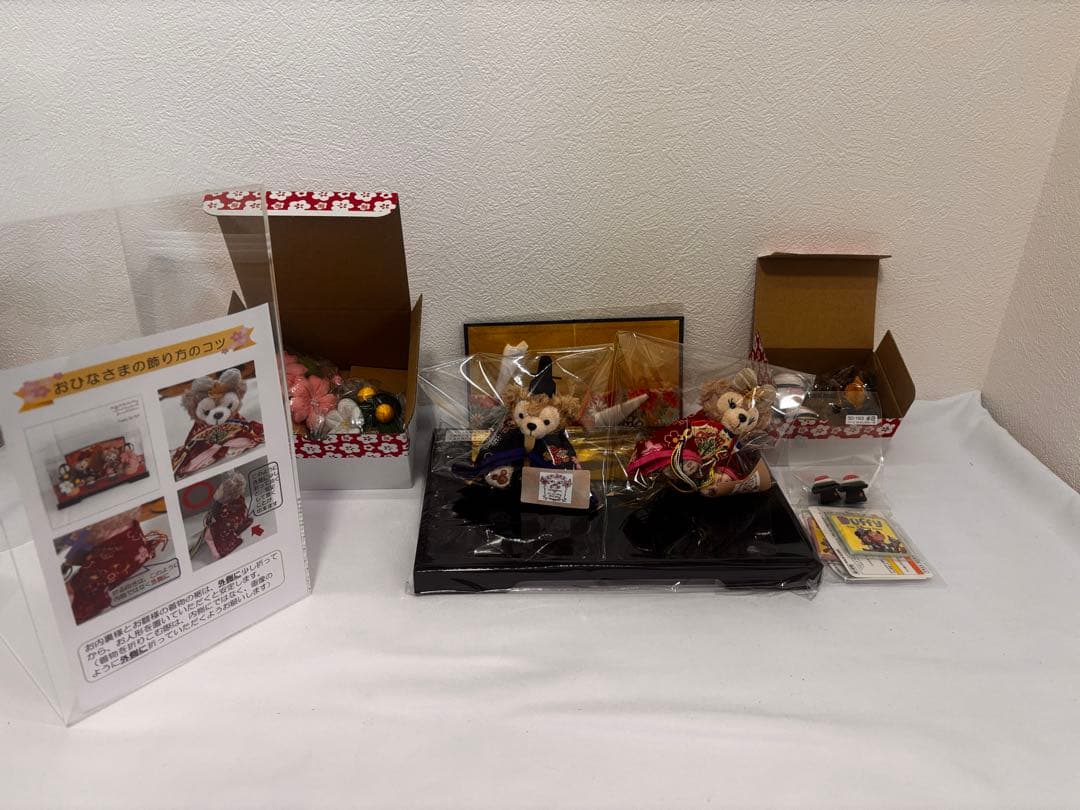 ぼんぼり＆屏風付き・ダッフィー　シェリーメイ　ケース付雛人形　ひな人形　ひな祭り