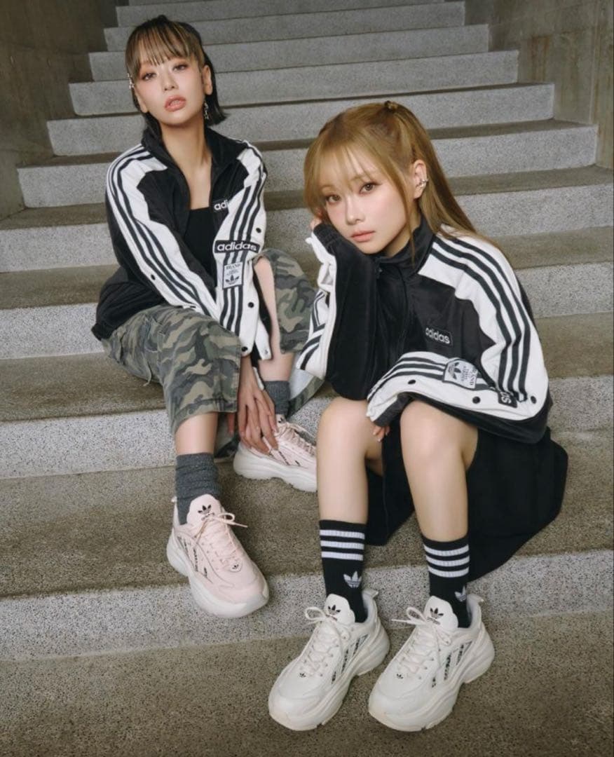 新品S⭐️当日⭐️adidas W ADIBREAK VELOUR TT 重盛さと美