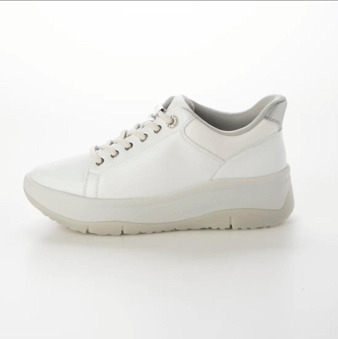 fitfit 新品未使用24cm ◆撥水ハンズフリースニーカー(ホワイト)