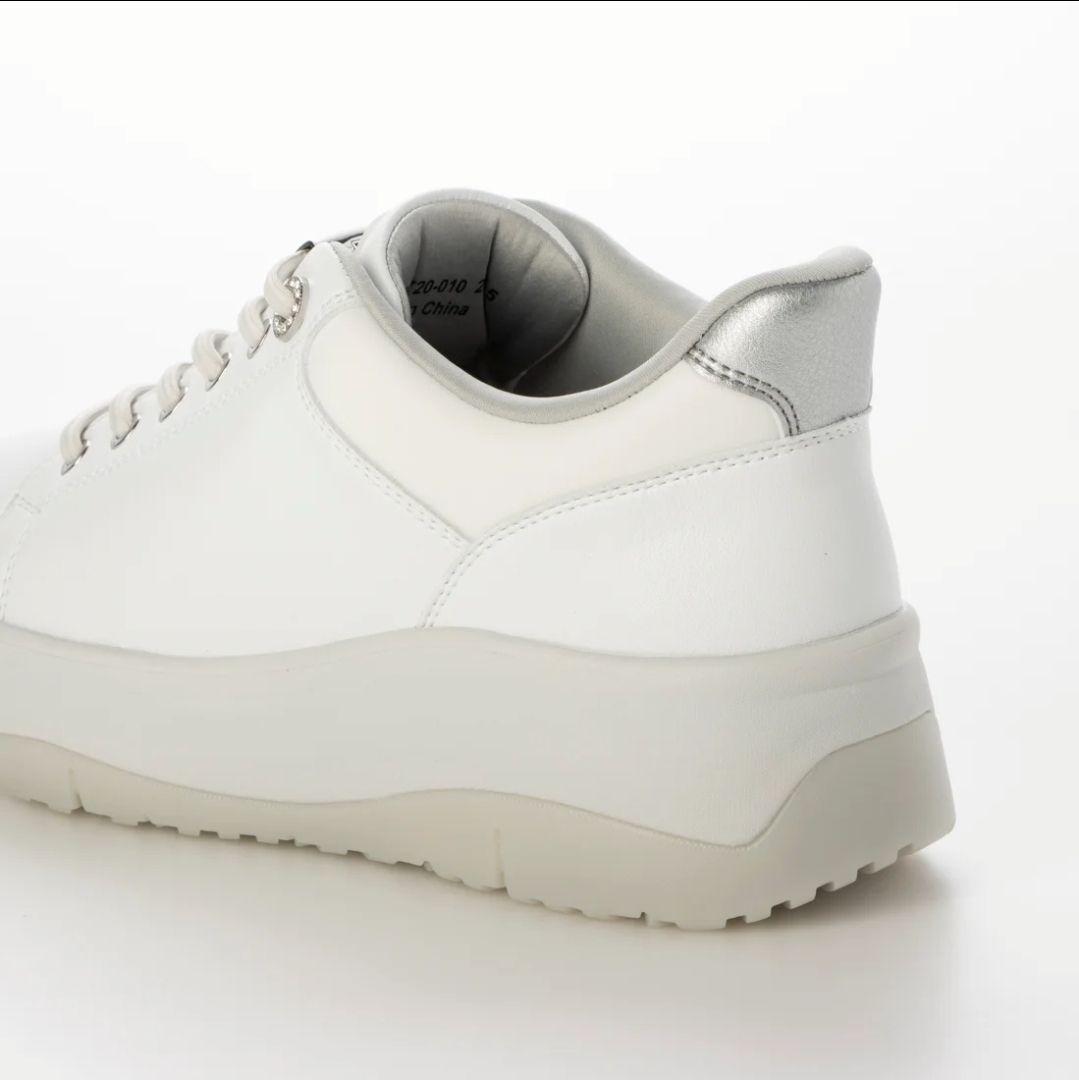 fitfit 新品未使用24cm ◆撥水ハンズフリースニーカー(ホワイト)