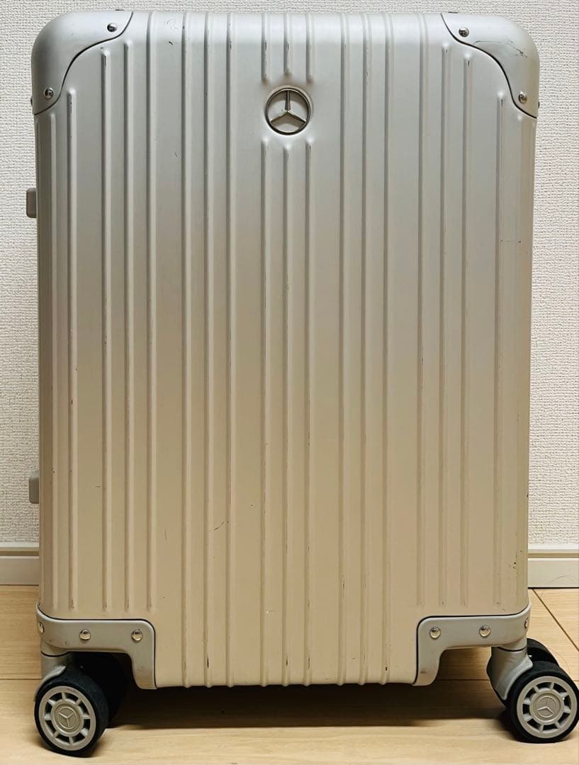 メルセデスベンツ　シルバー　キャリーケース　32ℓ 機内持ち込み可