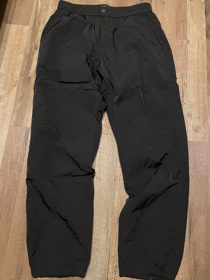 KITH ナイロンパンツ ブラック L 美品