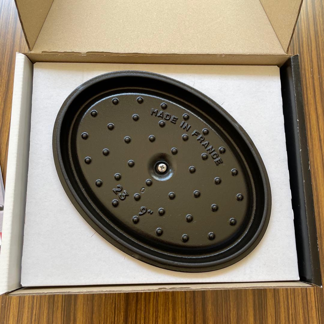 新品　staub ストウブ 「 ピコ ココット オーバル ブラック23cm 」